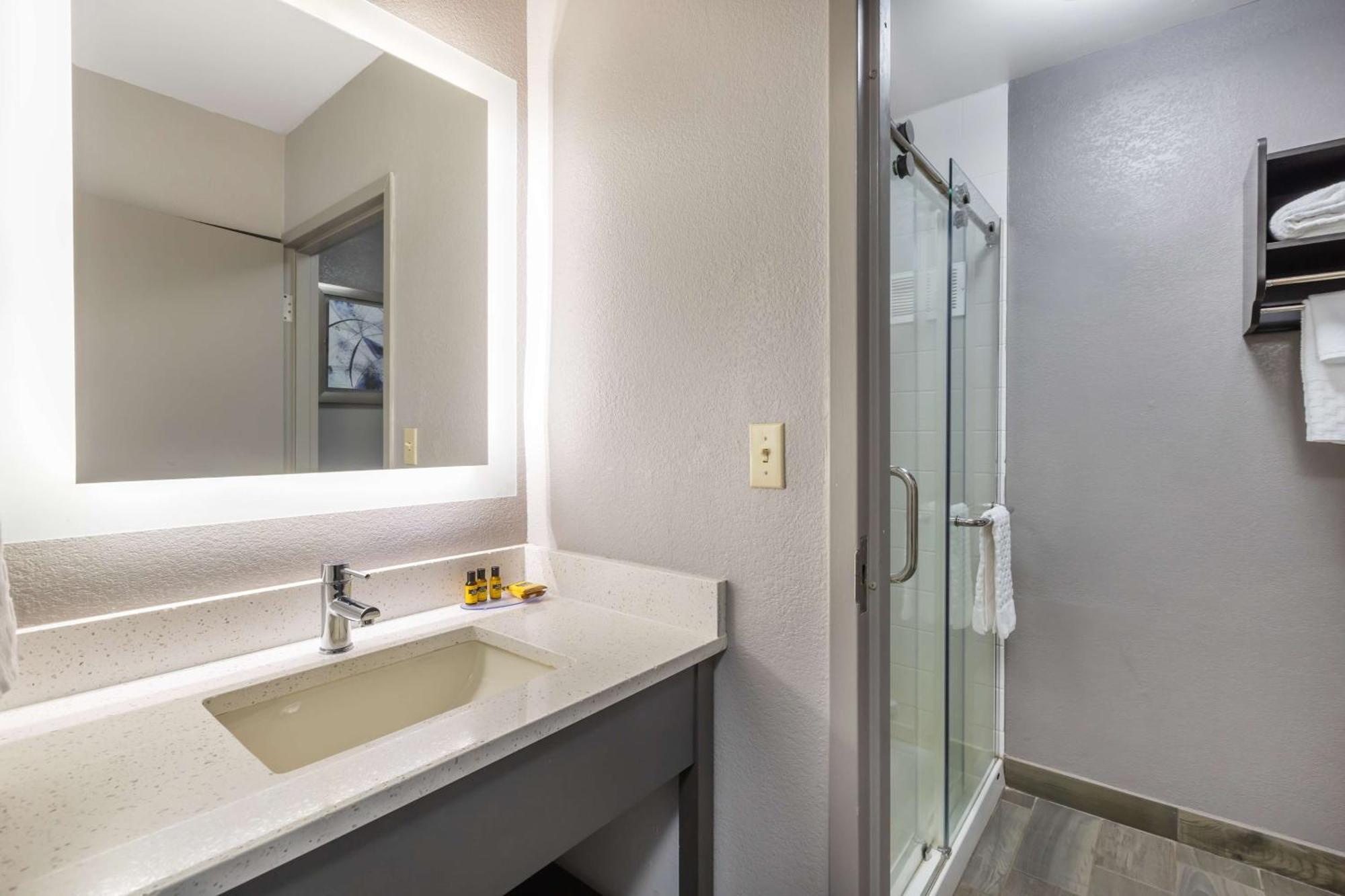 Best Western Plus Spartanburg Exterior foto